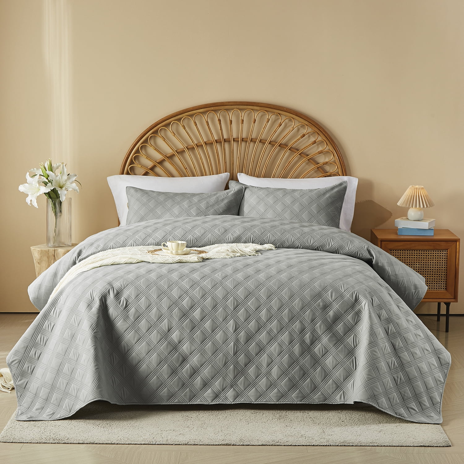 Davulos Reversible Twin Quilt Bedding Set with Pillow Sham Lightweight
