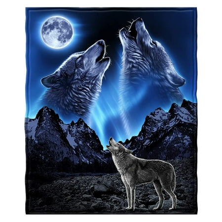 Dawhud Direct Howling Wolves Fleece Blanket - 50 x 60 Inches Soft Plush Blanket for Men, Women, and Kids - Cozy with Wolf Design for Home Decor, Camping, or Outdoor Use - Gift for Wolf Lovers
