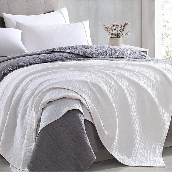 Dawson Star Muslin Cotton Blanket Three Layers Lightweight Breathable Gauzy Blanket for Adults, All Season (Queen, White)
