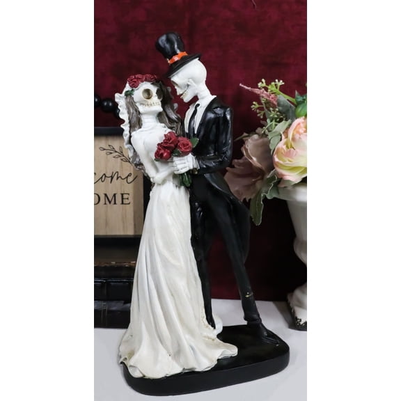 Day Of The Dead Wedding Skeletons Bride And Groom With Red Roses Figurine