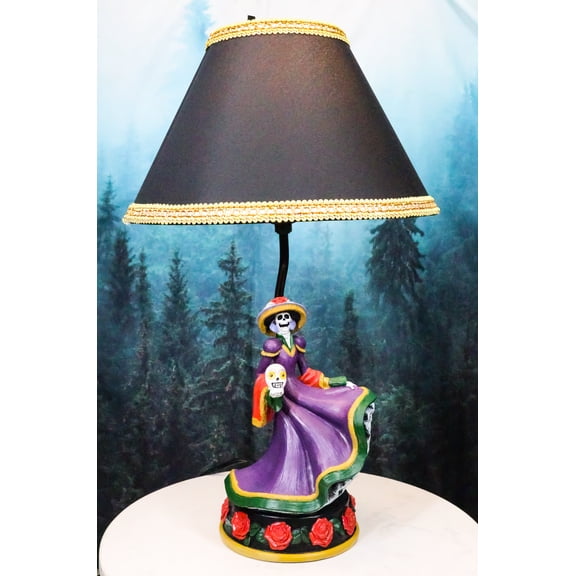 Day of The Dead La Calavera Catrina Sugar Skull Standing On Red Roses Table Lamp