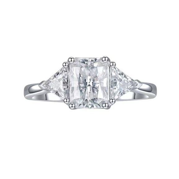Dazzling 2 Carat Moissanite Engagement Rings for Women Radiant Cut D Color VVS1 S925 Sterling Silver Lab Created Diamond Rings Perfect for Daily Wear Parties Wedding