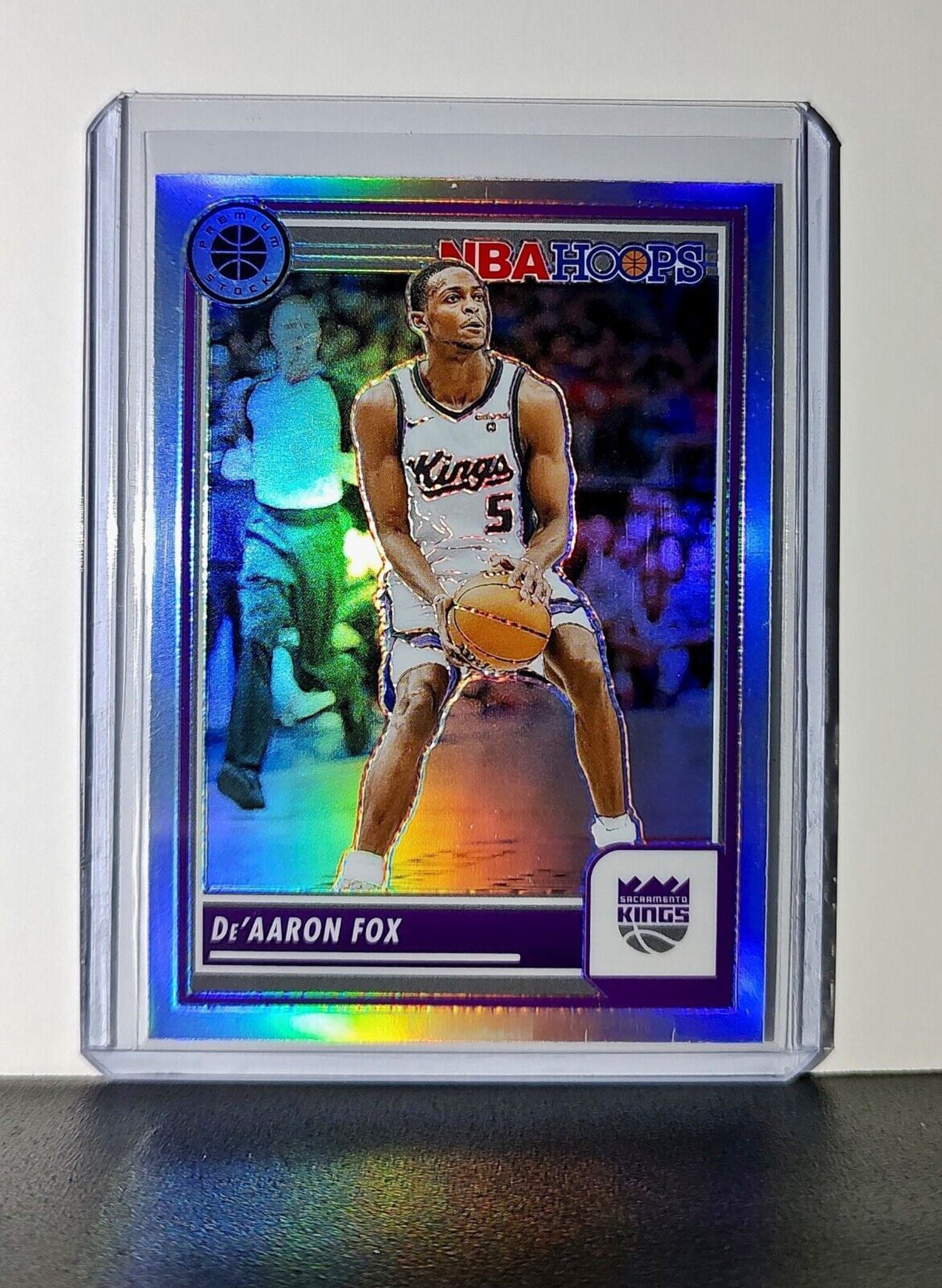De'Aaron Fox 2023-24 Panini NBA Hoops #199 Prizm Refractor De'Aaron Fox 2023-24 Panini NBA Hoops #199 Prizm Refractor