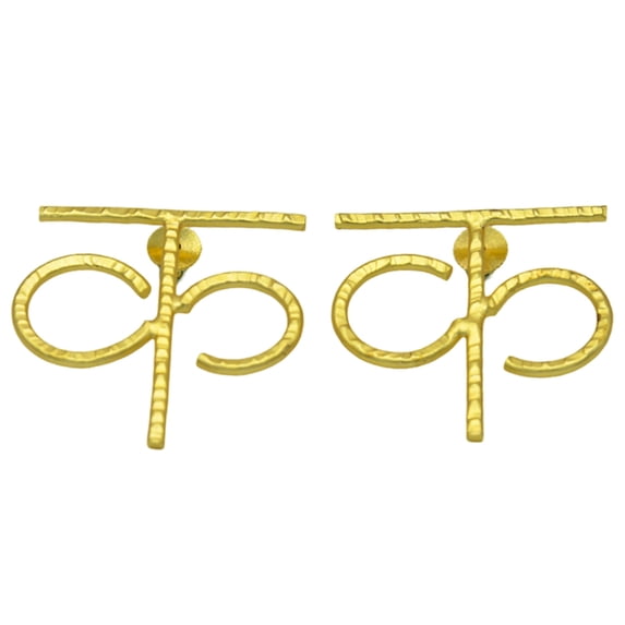 De Kulture Works Hindi Alphabet K Hand Beaten Brass Stud Earring Jewelry