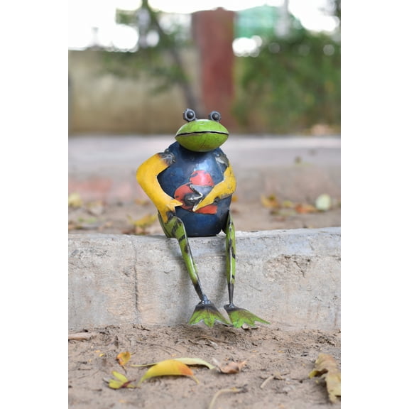 De Kulture Works Iron Seated Frog With Heart Decorative Collectible Figurine Showpiece