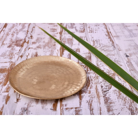 De Kulture Works Long Hand Etched Round Decorative Serving Tray Centerpiece, 7 inches Diameter