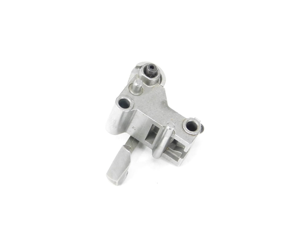 DeWalt Genuine OEM Blade Clamp for DCS331 Jig Saw - N072135SV