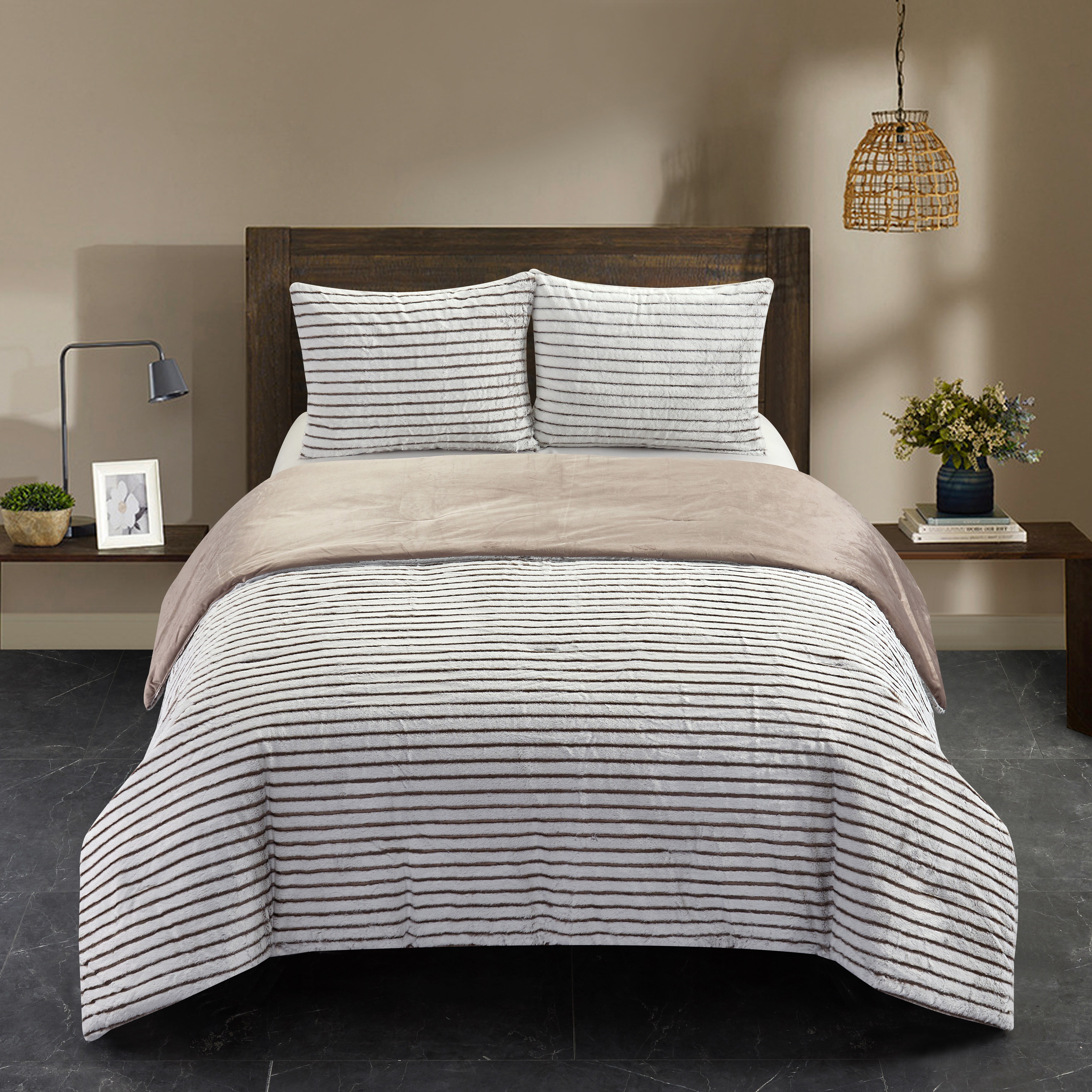 Dearfoams 3 Piece Comforter Set, Full/Queen