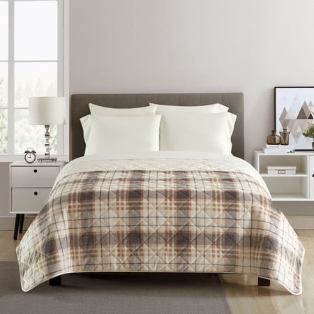 Dearfoams Beige Plaid Velvet Plush 7 Piece Quilt Bedding Set with Flannel Sheets, Queen