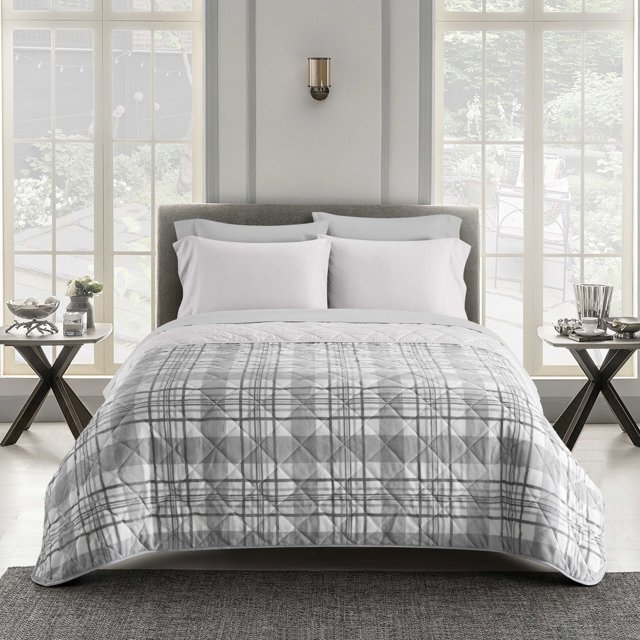 Dearfoams Grey Plaid Velvet Plush 7 Piece Quilt Bedding Set with Flannel Sheets, Full