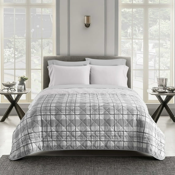 Dearfoams Grey Plaid Velvet Plush 7 Piece Quilt Bedding Set with Polyester Sheets, Queen