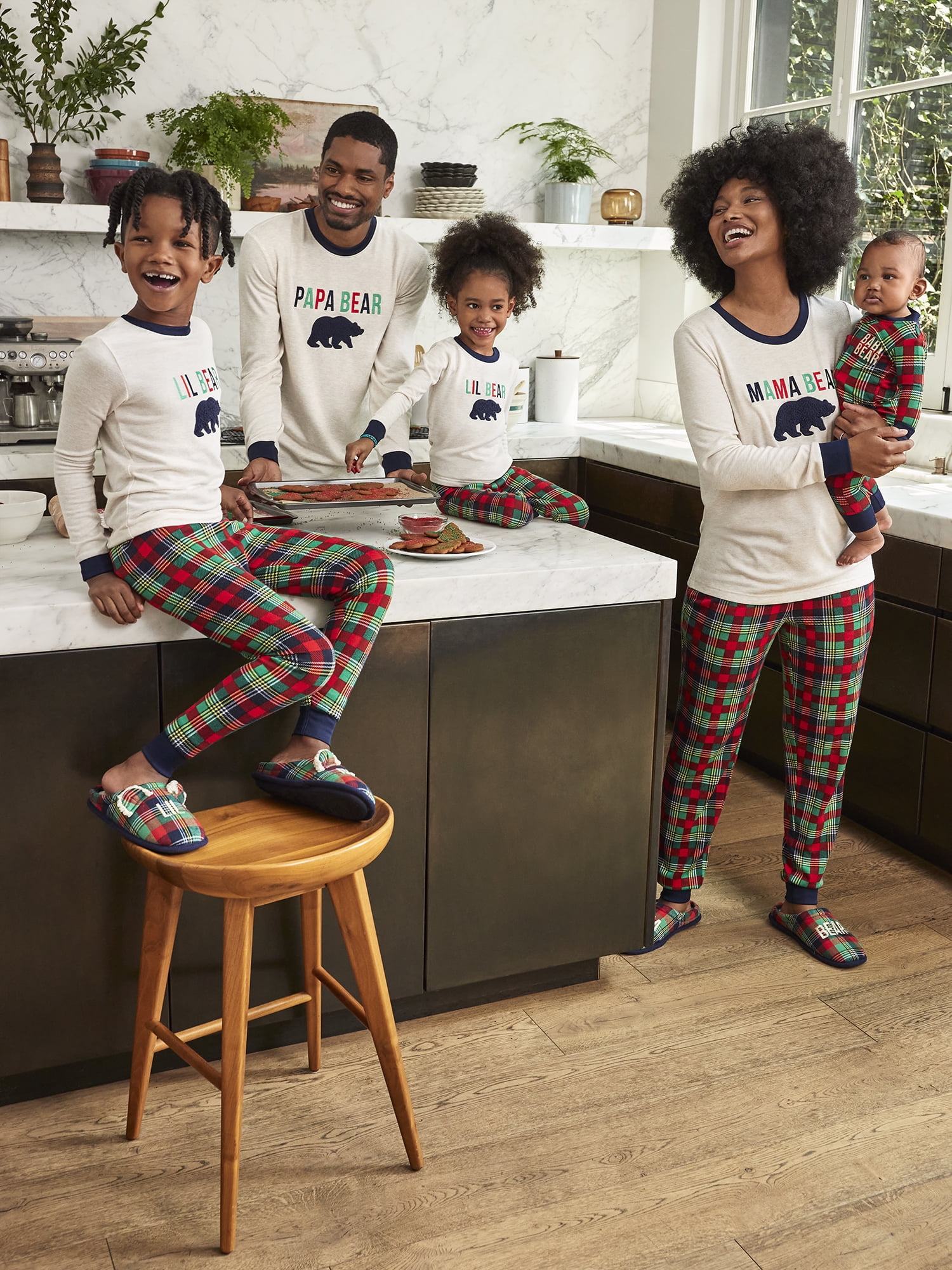 Dearfoams Toddler Unisex Plaid Bear Matching Family Pajamas Set, 2-Piece, Sizes 2T-5T
