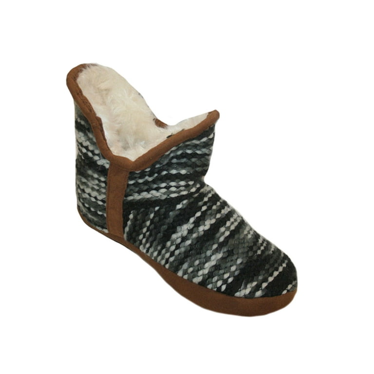 Dearfoams Women's Chunky Fun Knit Bootie Slipper Multi-Color