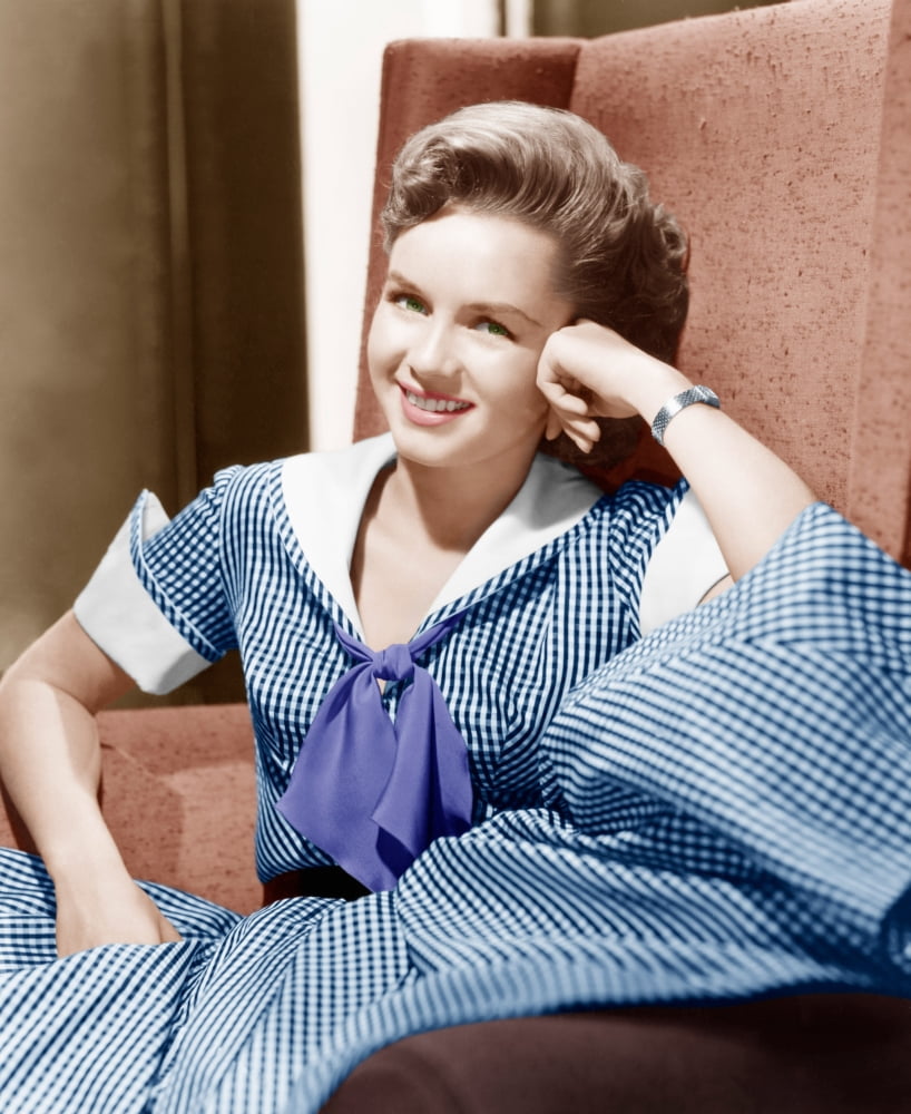 Debbie Reynolds Canvas Art - (16 x 20)