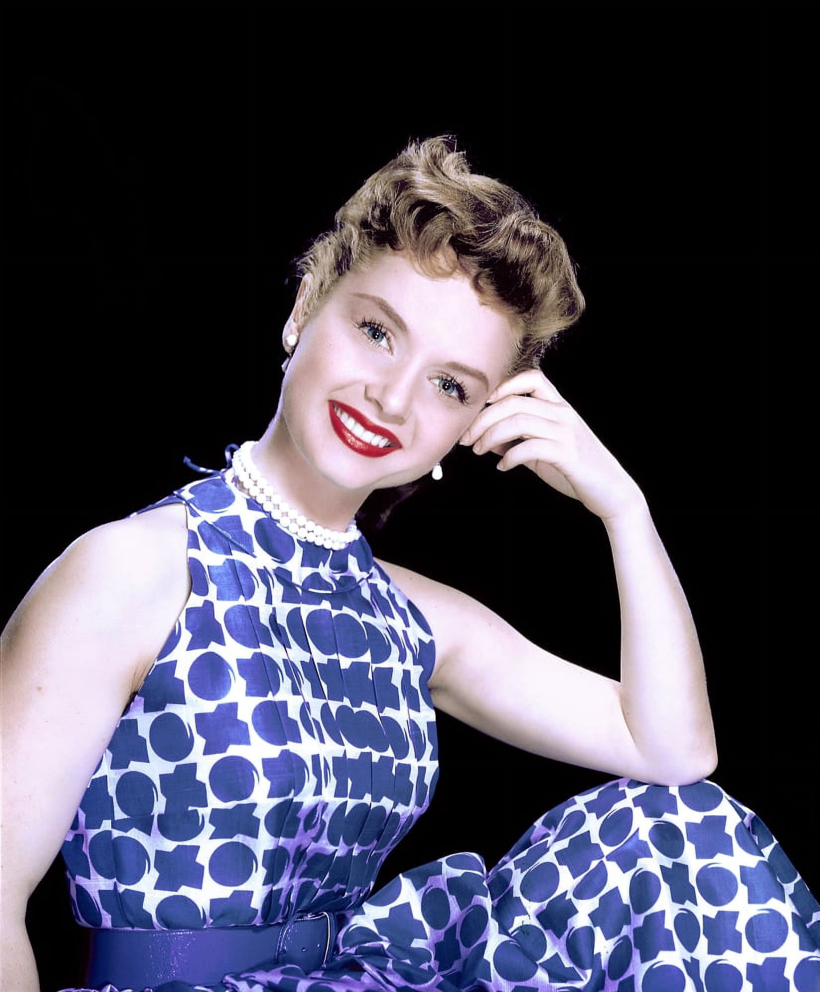 Debbie Reynolds Canvas Art - (16 x 20)