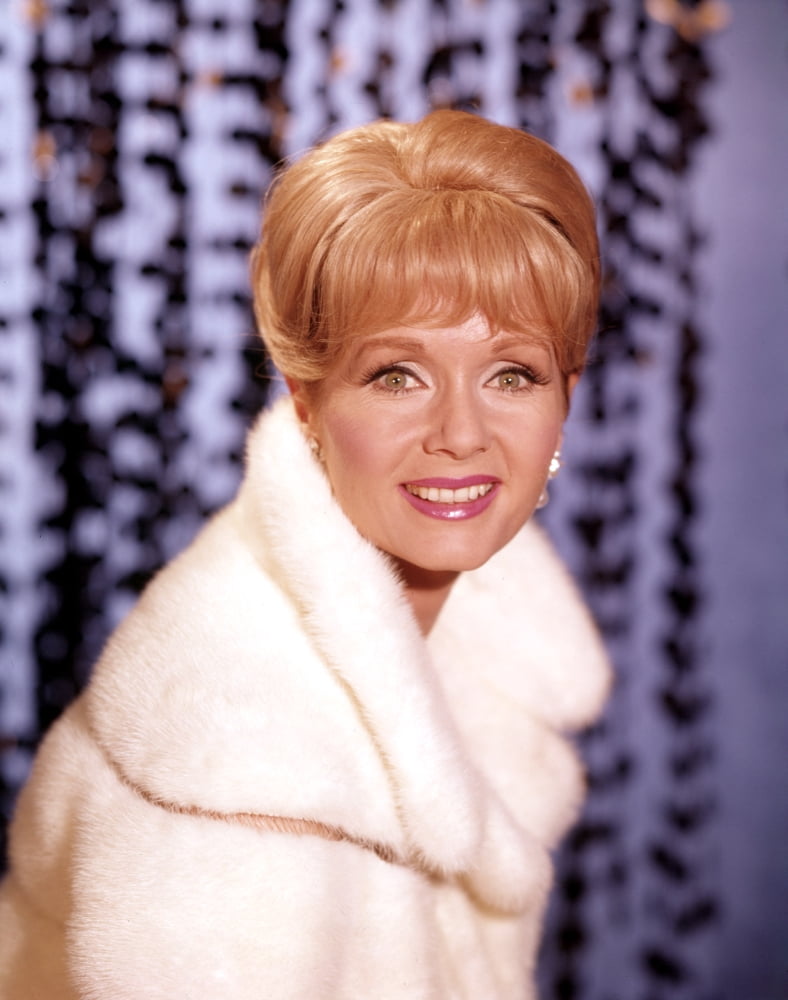 Debbie Reynolds Canvas Art - (16 x 20)
