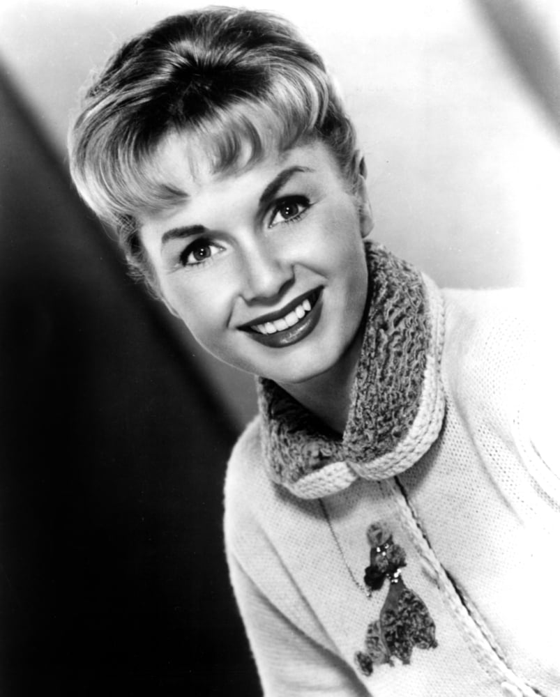 Debbie Reynolds Canvas Art - (16 x 20)