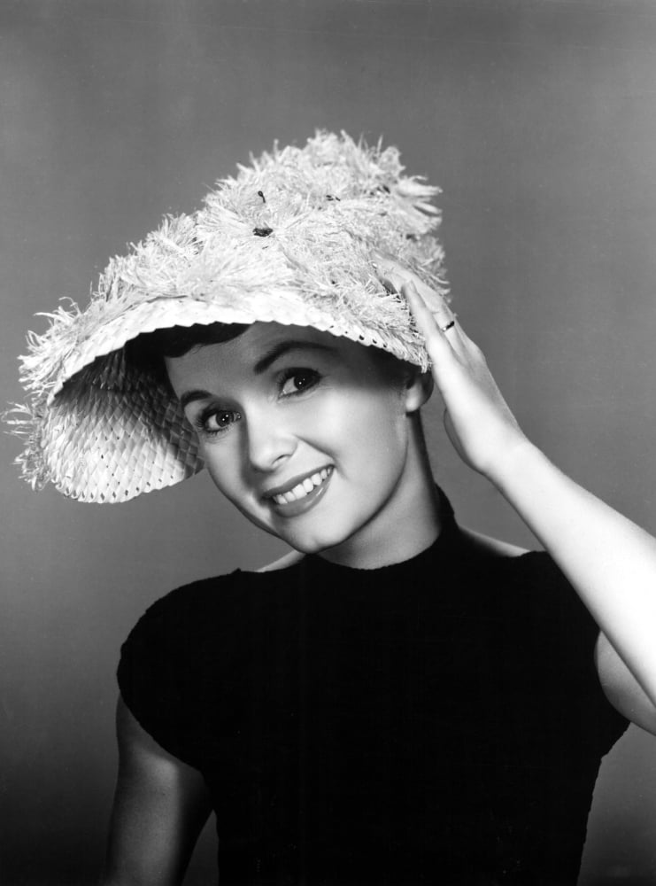 Debbie Reynolds Canvas Art - (16 x 20)