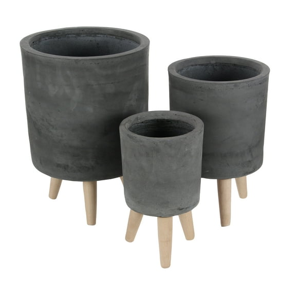 DecMode 12", 15", 17"H Indoor Outdoor Black Fiberclay Planter with Wood Legs (3 Count)