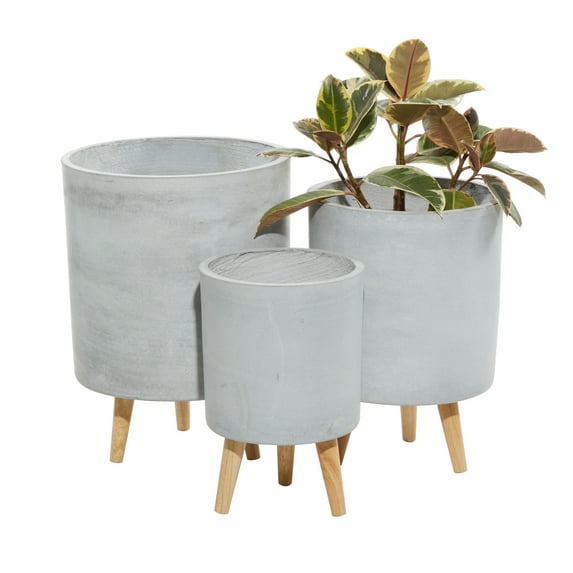 DecMode 12", 15", 17"H Indoor Outdoor Gray Fiberclay Planter with Wood Legs (3 Count)