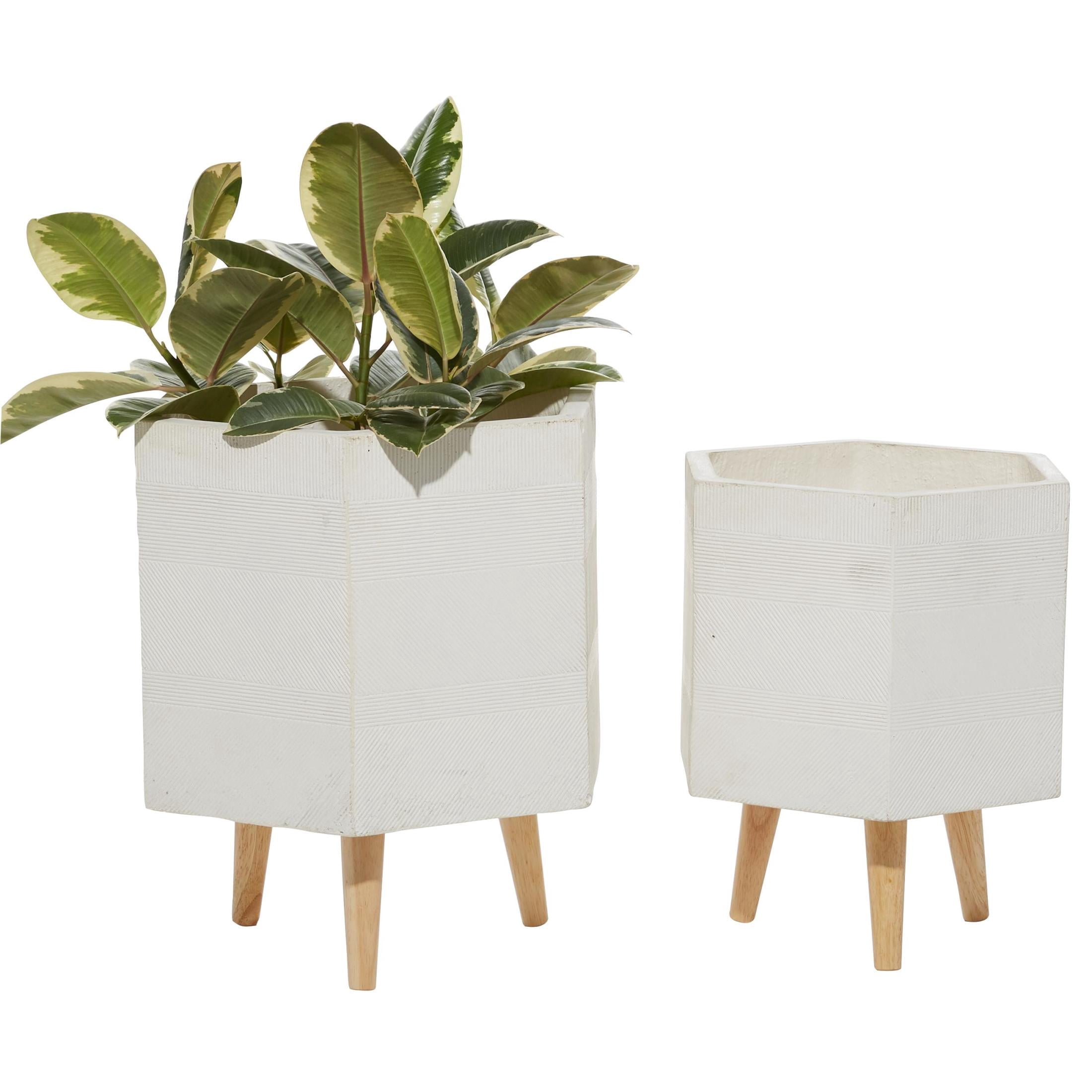 DecMode 15", 17"H White Magnesium Oxide Planter with Wood Tripod Legs (2 Count)