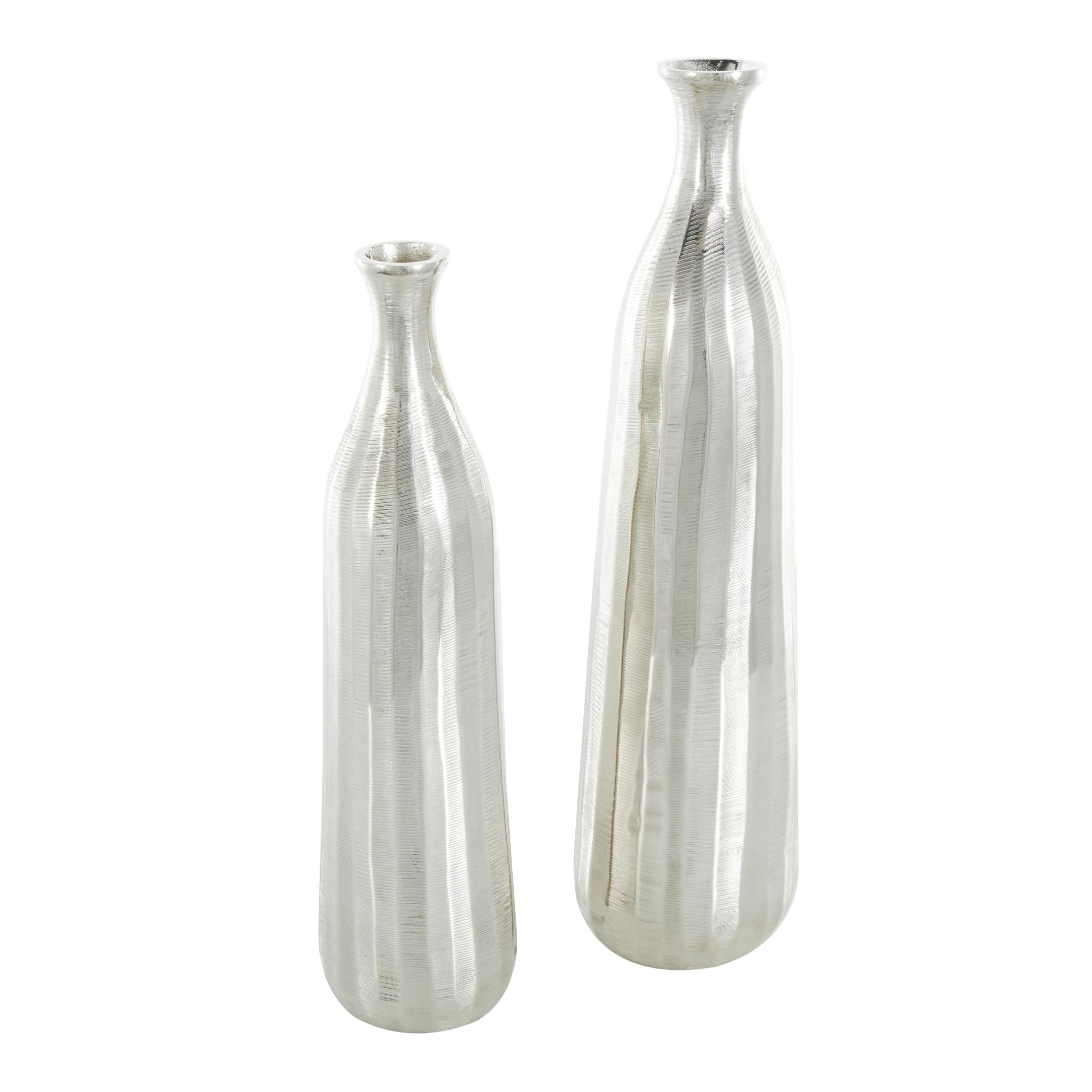 DecMode 20", 16"H Silver Aluminum Metal Vase with Wavy Accents and Textured Ridges, Set of 2