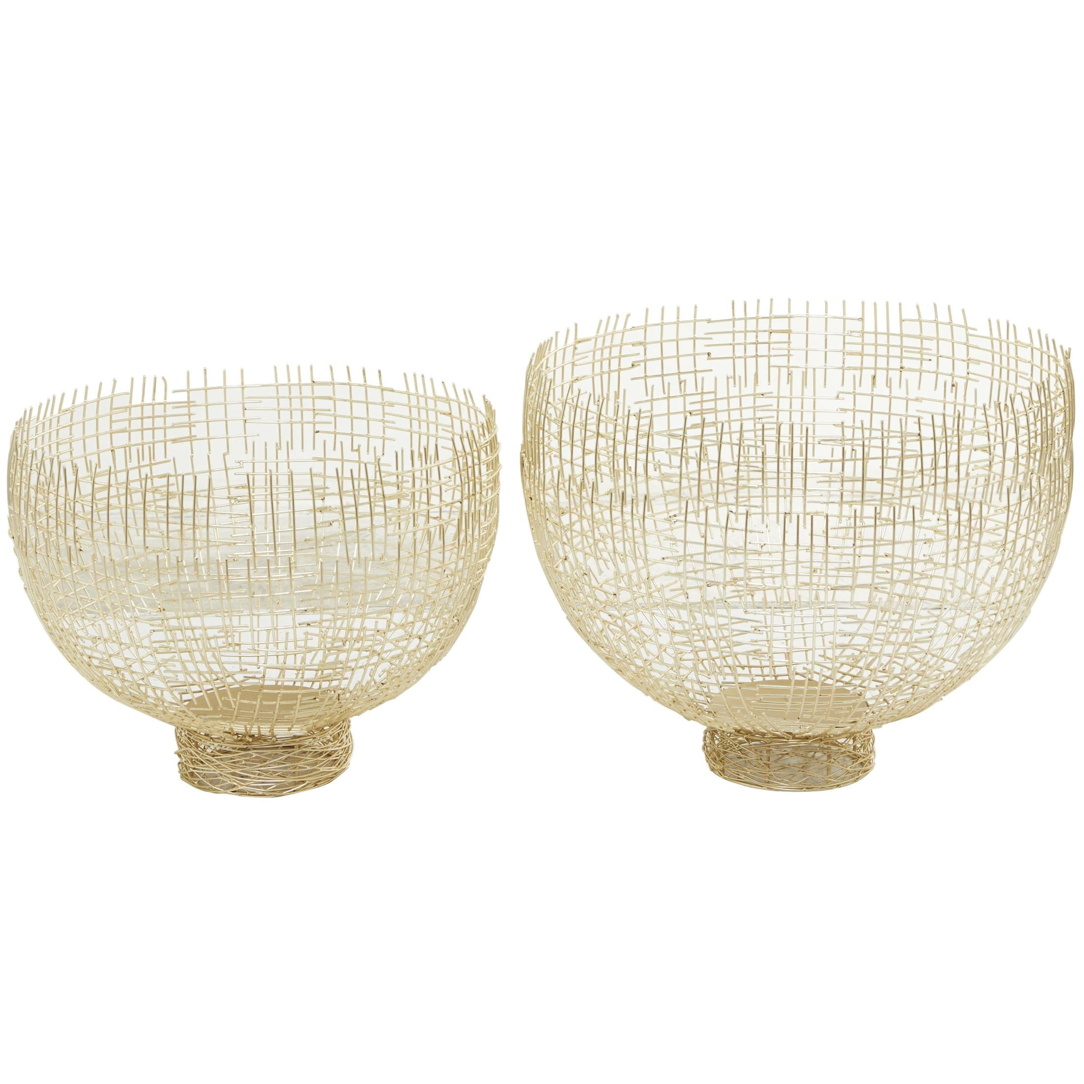 DecMode 20", 18"W Round Gold Metal Decorative Bowl with Cross Hatching Patterns, Set of 2