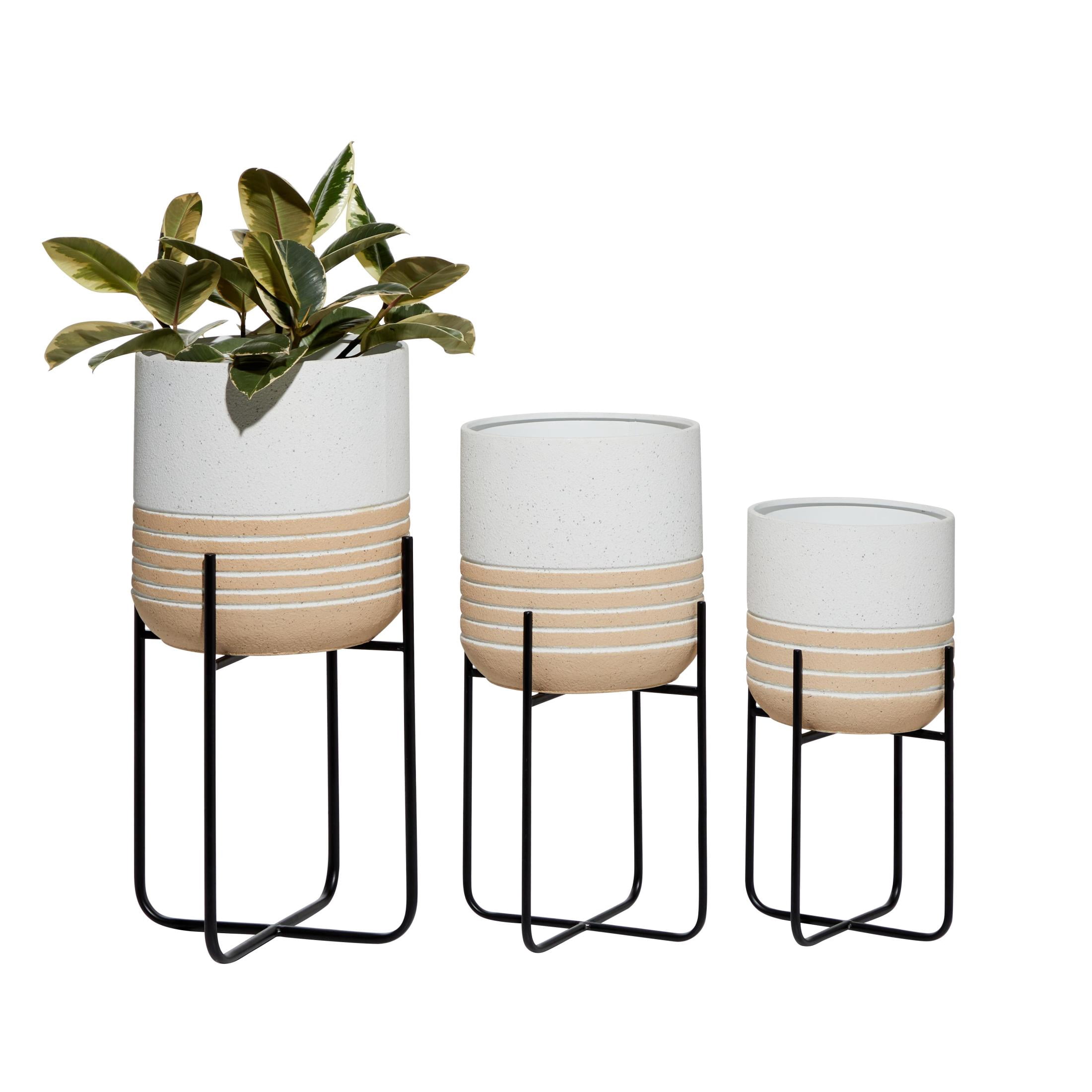 DecMode 20", 24", 28"H White Metal Planter with Removable Stand (3 Count)