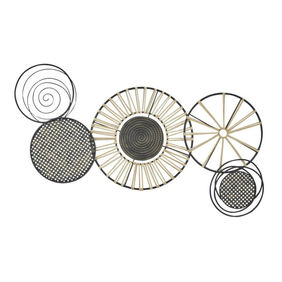 DecMode Black Metal Mesh Wire Plate Wall Decor with Wrapped Rattan