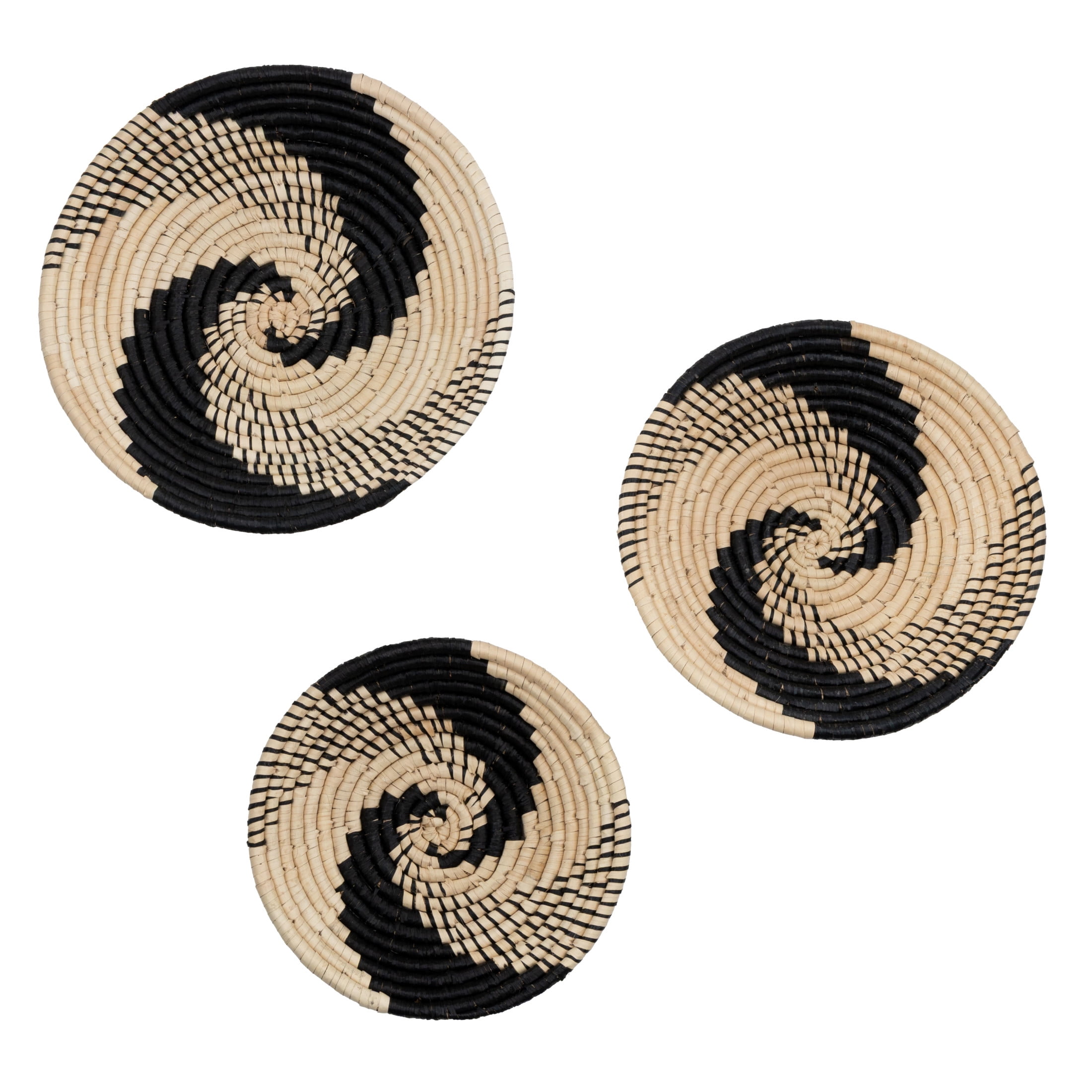 DecMode Black Seagrass Handmade Spiral Basket Plate Wall Decor (3 Count)