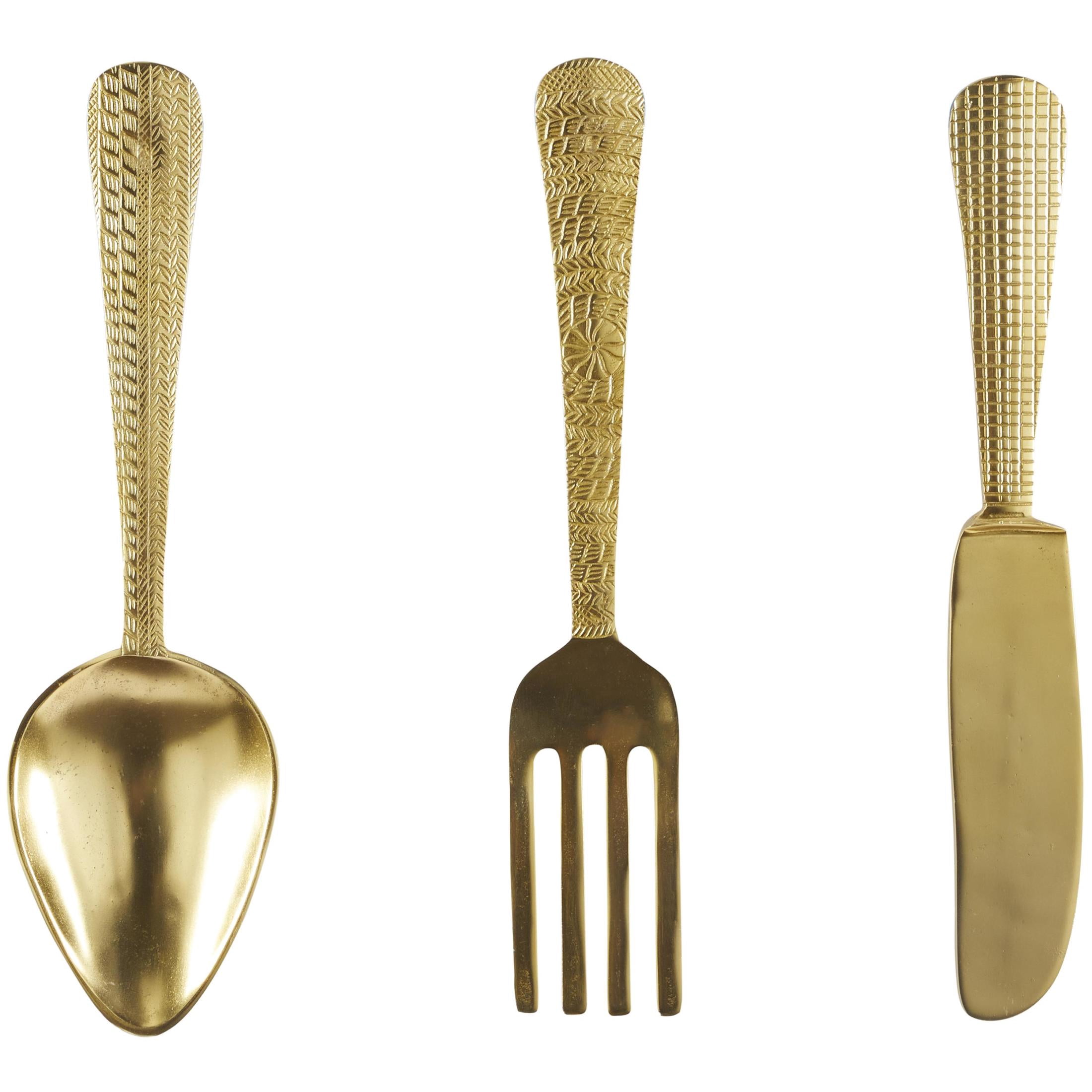 DecMode Gold Aluminum Metal Knife, Spoon and Fork Utensils Wall Decor (3 Count)