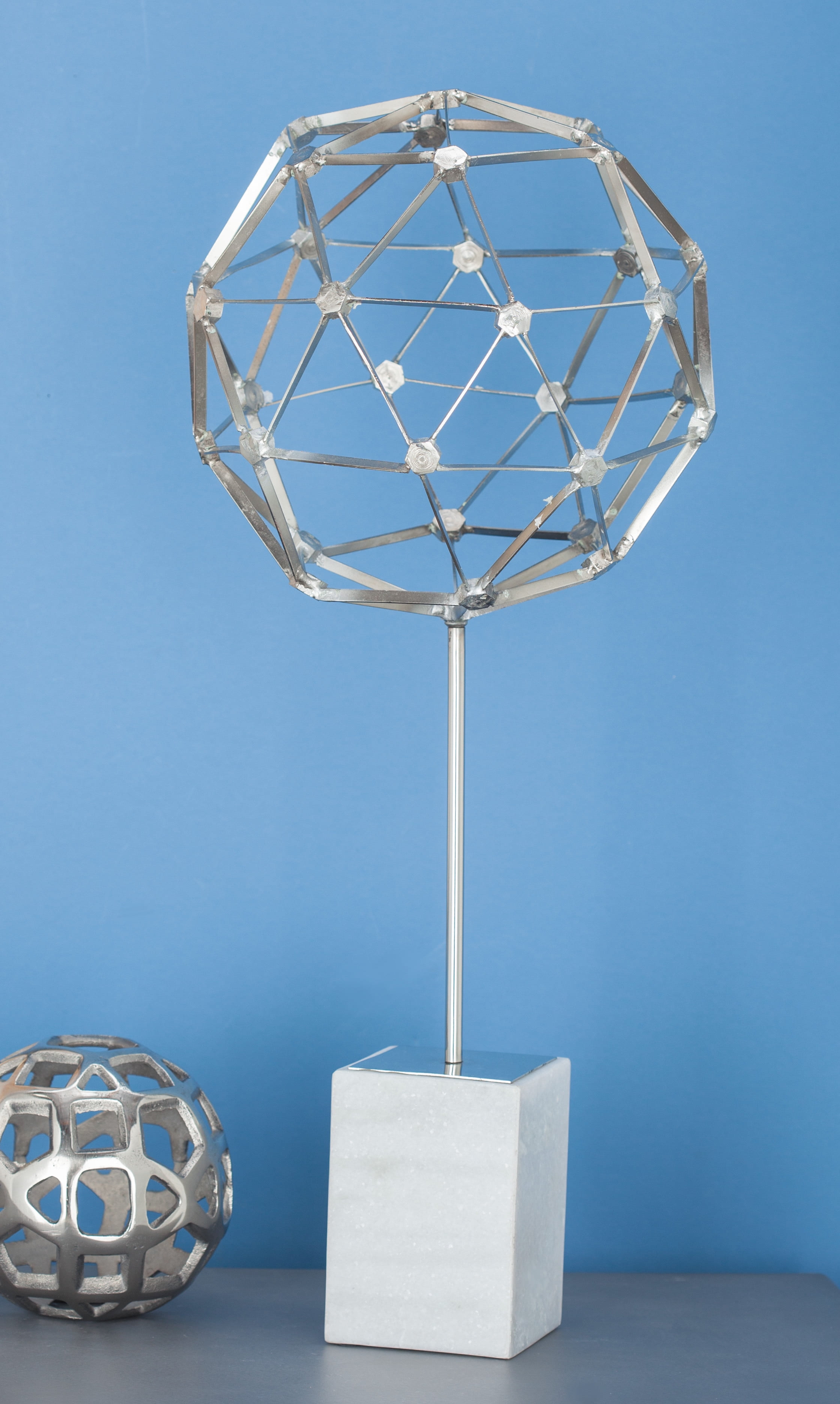 DecMode Modern 25 inch silver iron nucleus sphere sculpture with white ...