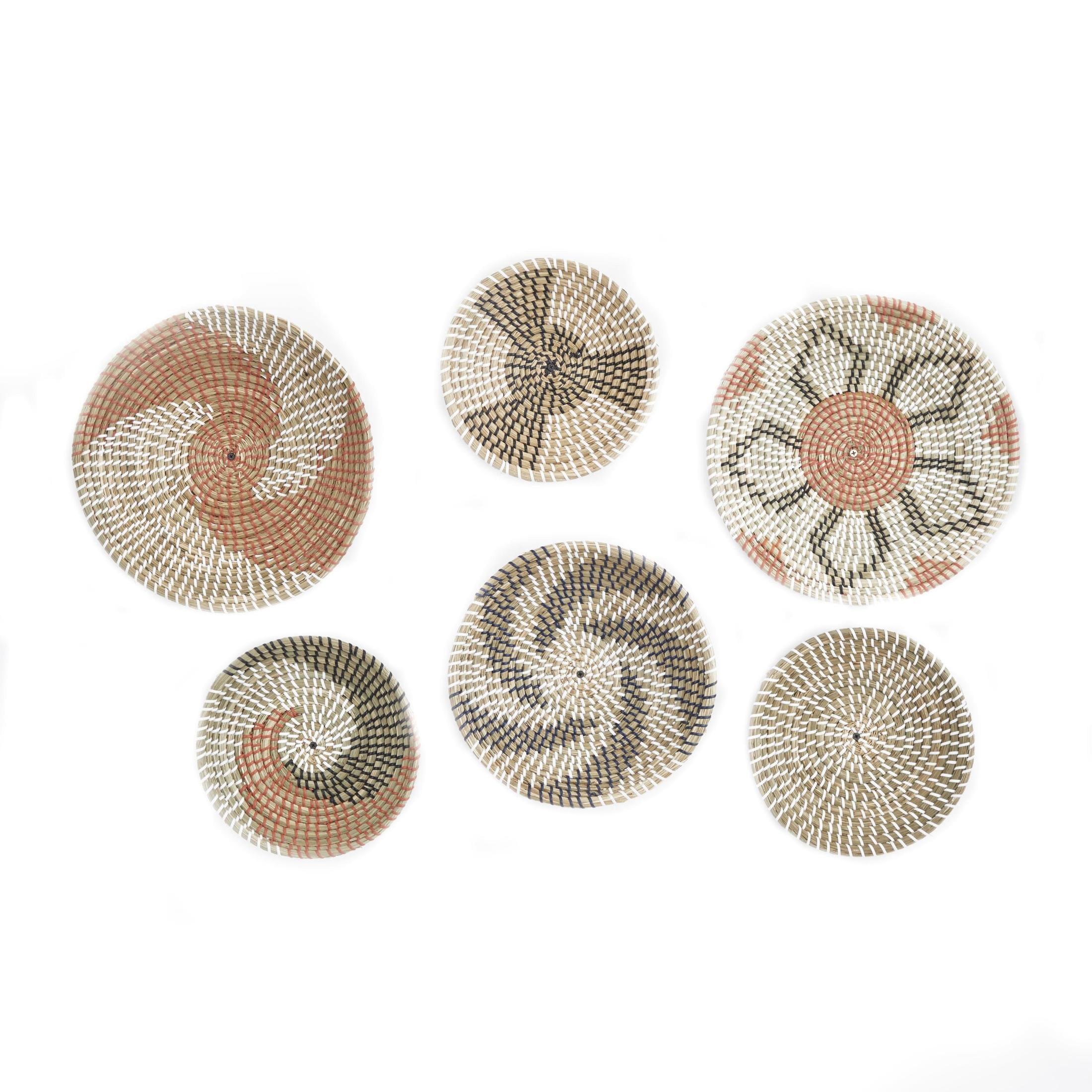 DecMode Orange Seagrass Handmade Patterned Basket Plate Wall Decor (6 Count)