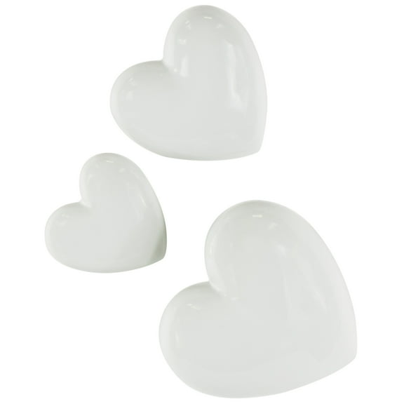 DecMode White Ceramic Slanted Heart Wall Decor with Varying Sizes (3 Count)