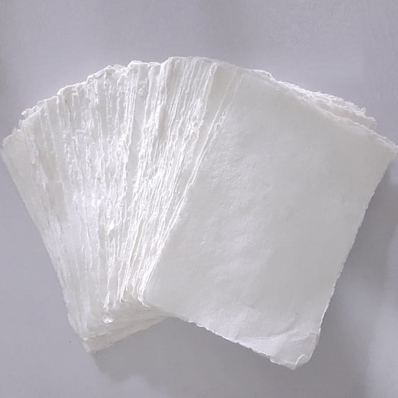 Deckle Papers® Multipurpose Handmade Deckle Edged Cotton Paper Sheets For Calligraphy, Scrapbooking, Wedding Invitation, Origami, Thank You Notes Size-4x6 (Pack of 50 Sheets) Ivory White