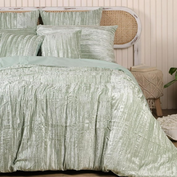 DecorAvenue Ultra-Luxe Crushed Velvet Duvet Cover Set, Boho Bedding Comforter Donna Cover Set, Over Size 3 Pieces Set 1 Comforter Cover and 2 Pillow Shams Sage Green Color