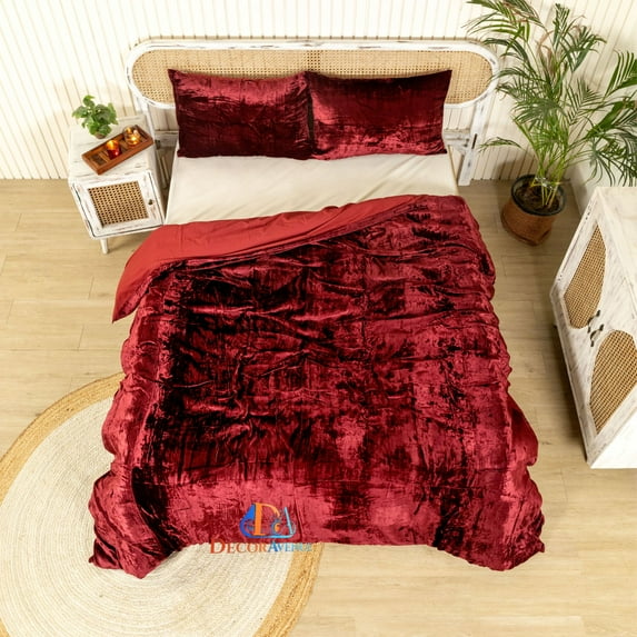 DecorAvenue Ultra Luxury Velevt Duvet Cover Set 3 Pc Comforter Cover Set for Home Decoration with Zip Closure no Filling Burgundy Color Full Double Size 80" x 90" Inches
