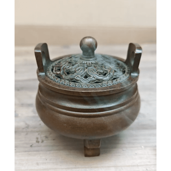 Decorative Vintage Bronze Buddha Censer Incense Burner Unique Ritual Dragon Incense holder, Tibet culture Brass Ash catcher censer Incensory