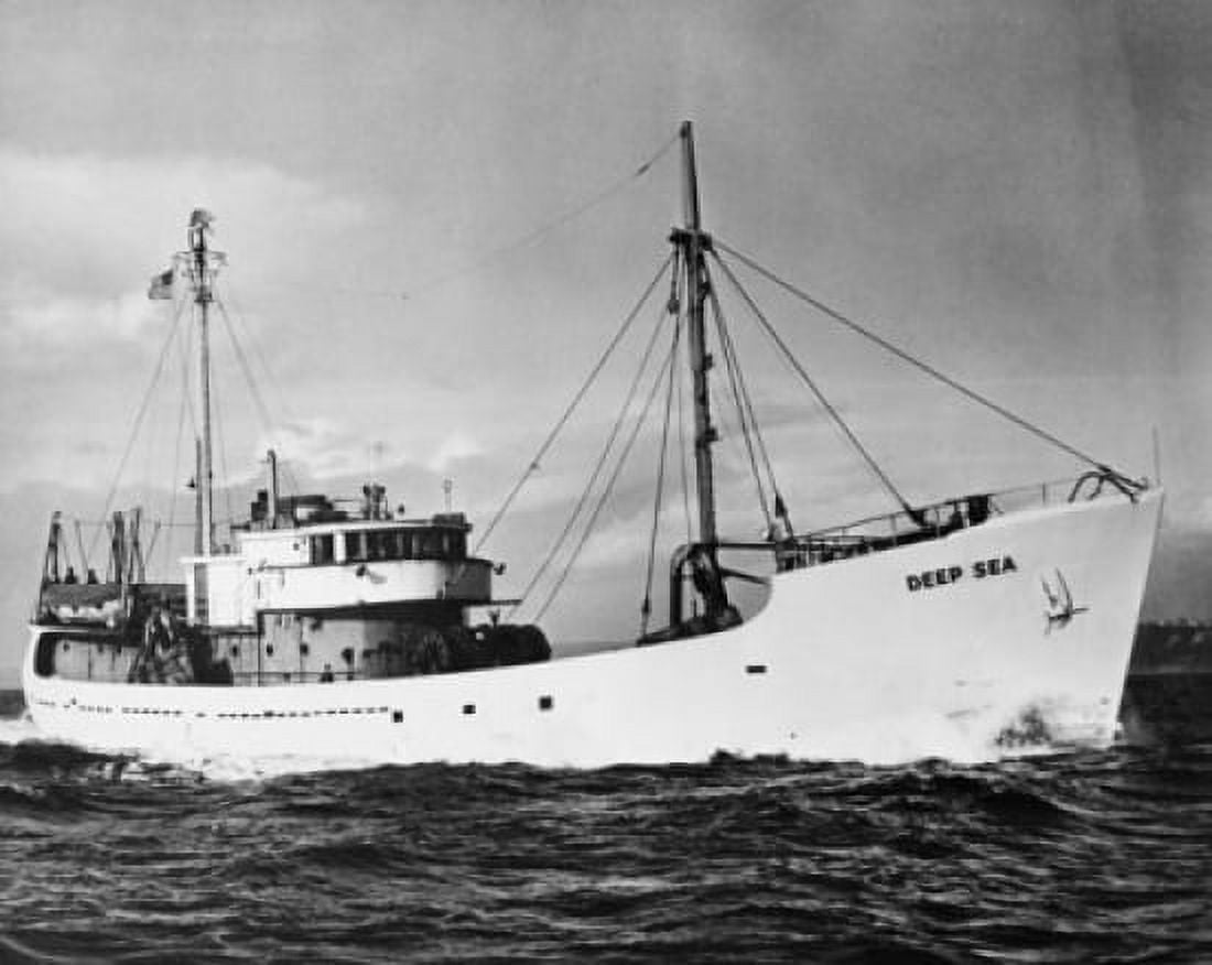 Deep Sea trawler in the sea Canvas Art - (24 x 36)