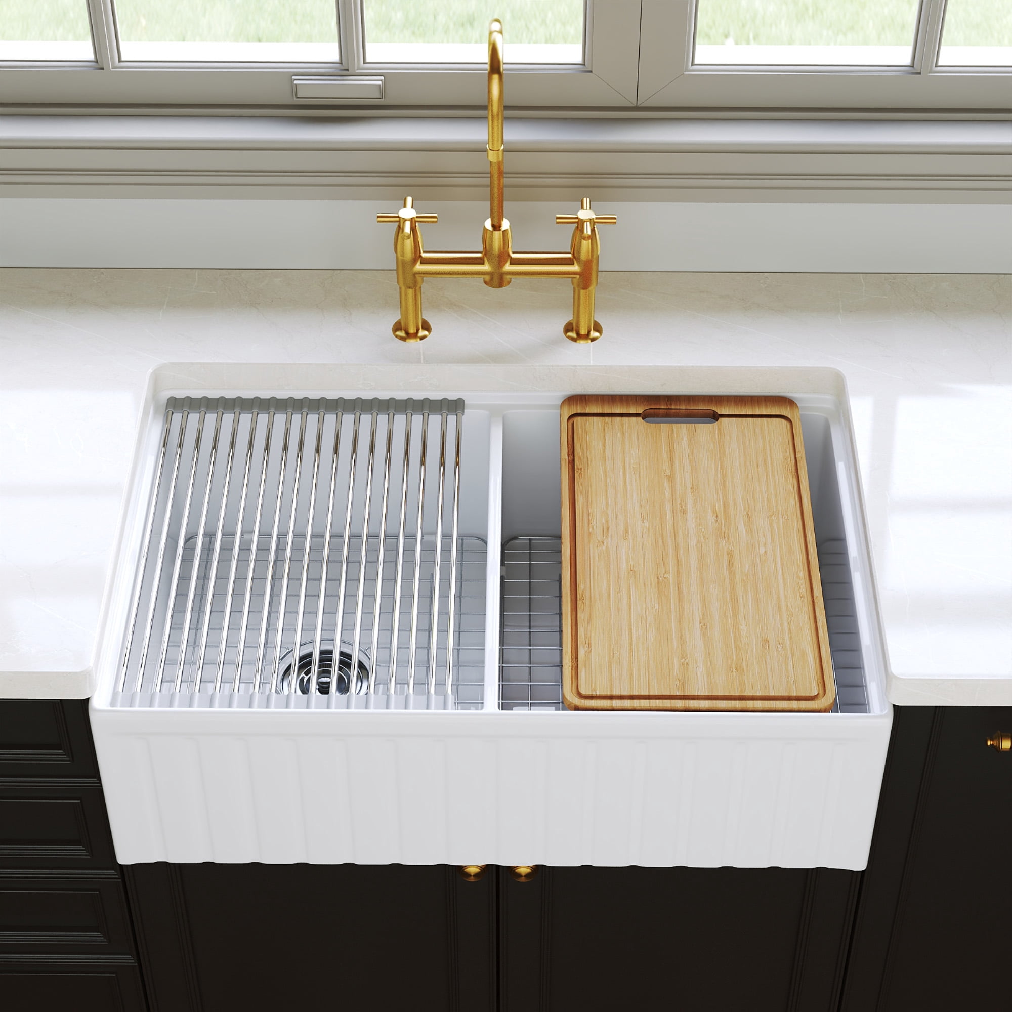 DeerValley 33 Inch Farmhouse Kitchen Sink, 50/50 Double Bowl White Fireclay Workstation Sink with Accessories, Apron Front Large Kitchen Sink for Homeowners, Families & Modern Kitchen Remodel