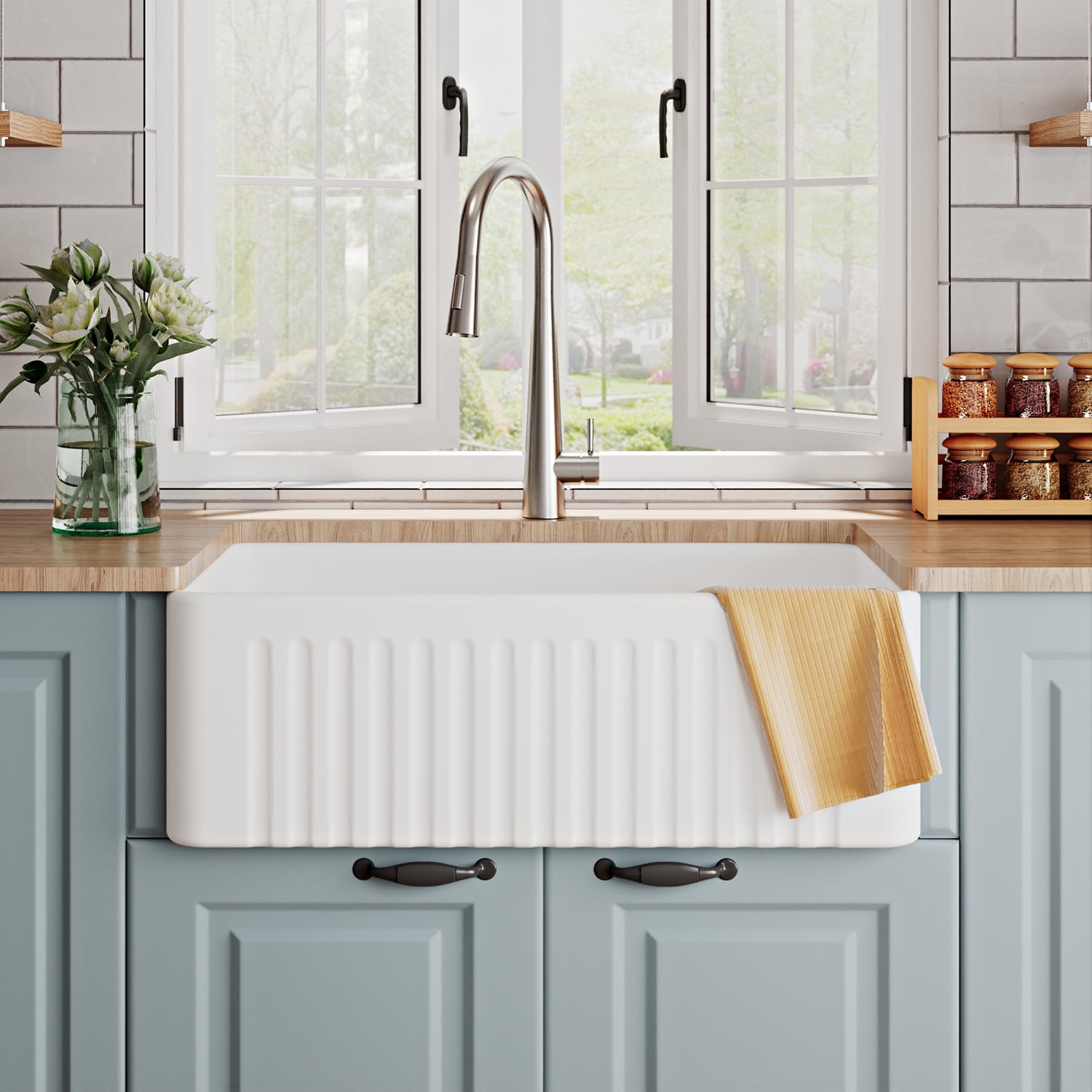 DeerValley DV-1K026 Ceramic Farmhouse Kitchen Sink with Grid and Strainer,30" L x 18" W x 10" H