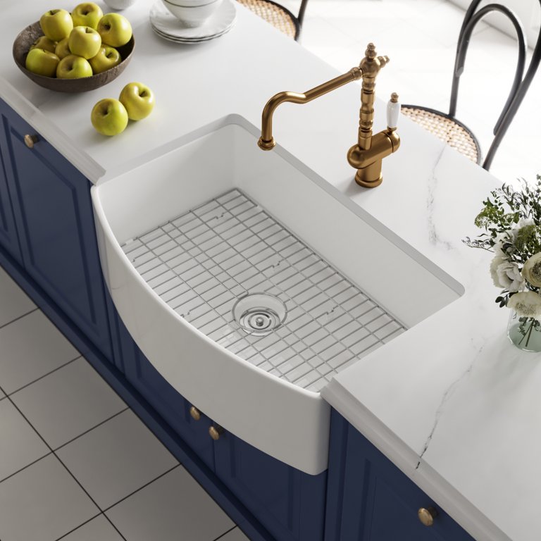 https://i5.walmartimages.com/seo/DeerValley-DV-1K516-Farmhouse-Kitchen-Sink-with-Apron-Single-Bowl-33-x-21-Ceramic_46138e2b-99e3-4939-a294-3c96e491c639.2e791290c0d91a39815ed5b440b998e3.jpeg?odnHeight=768&odnWidth=768&odnBg=FFFFFF