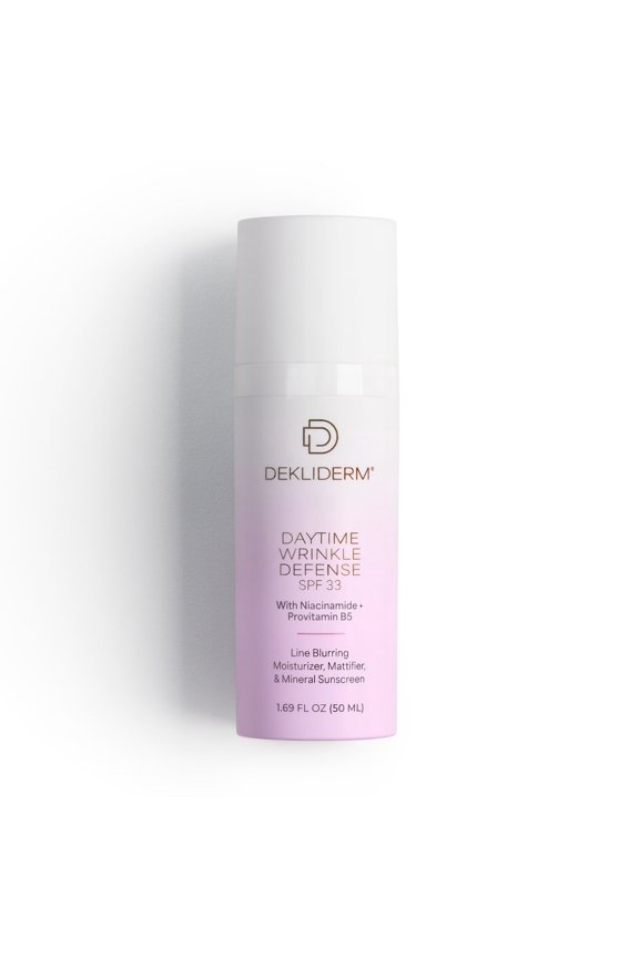 Daytime Wrinkle Defense Anti Aging Moisturizer and Mineral-Based Sunscreen Visibly Blurs Fine Lines, Provides SPF 33 Sun Protection