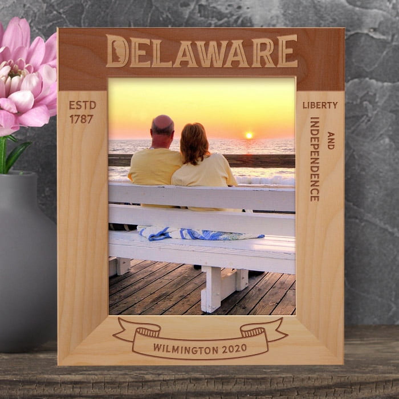 Delaware Personalized Wooden Frame 8