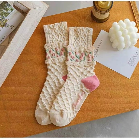 Delayuji Women's Lace Ruffles Ankle Casual Sock Tulip Cute Socks Floral Crew Socks Cottagecore Breathable Mid Tube Socks Pink A