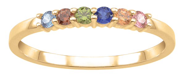 Delicate personalized family ring by Jewelster