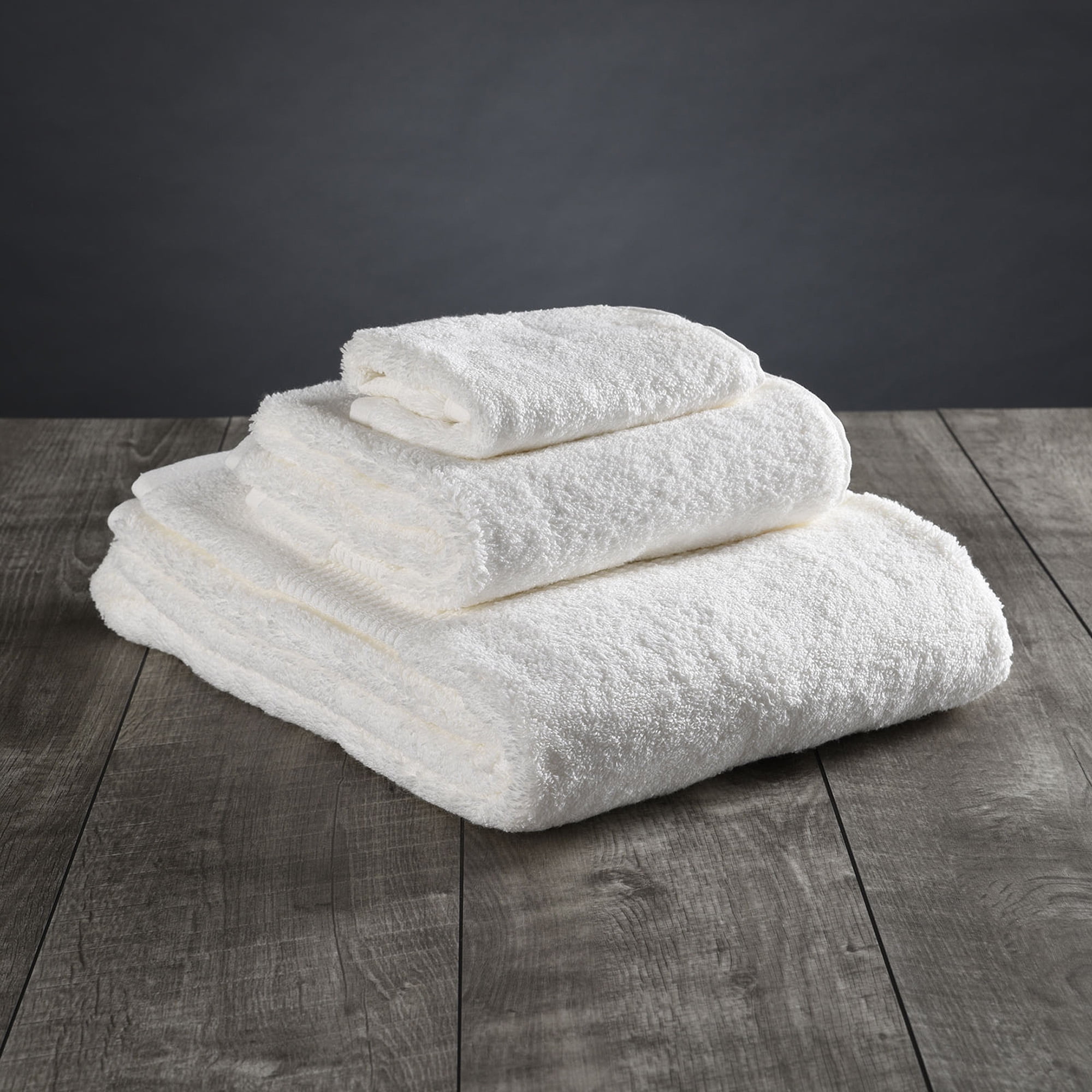 https://i5.walmartimages.com/seo/Delilah-Home-100-Organic-Bath-Towel-Set-High-Quality-Ultra-Soft-Absorbent-Turkish-Cotton-Spa-Towels-Eco-Friendly-Vegan-One-piece-13x13-16x30-30x54-Pa_5be91a71-388f-47d0-9926-44b085df98d4.86ac8a3585fd2e0ff21e5ae5171dd7ac.jpeg