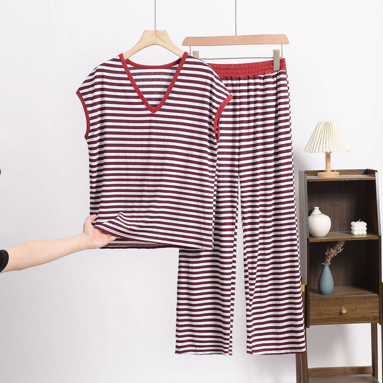 Delliss Women's Strip Print V Neck Sleeveless T-Shirt Matching Loose ...
