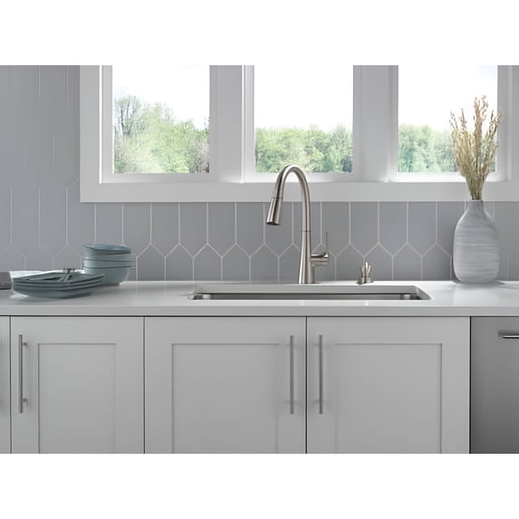 Delta Auburn Pull Down Kitchen Faucet and Soap Dispenser