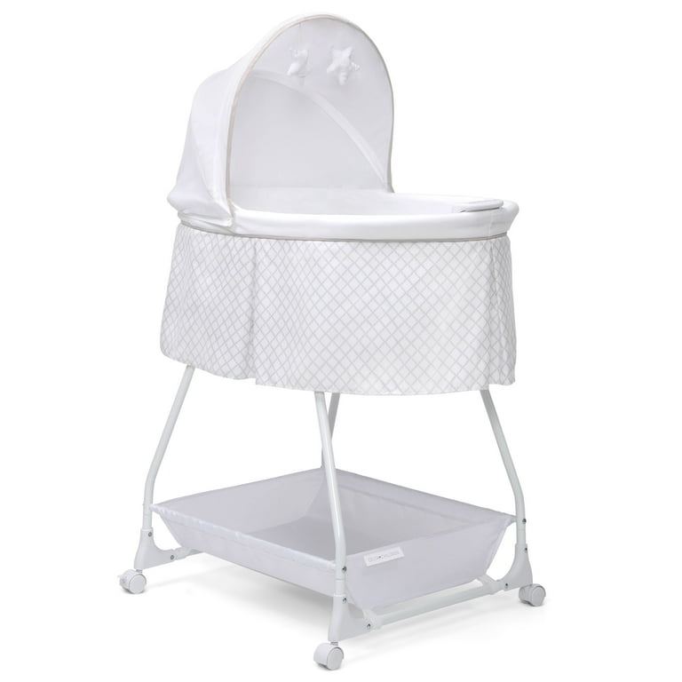 Delta bassinet skirt hot sale